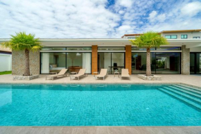 4 Bedroom Private Pool Villa in Rawai by RESAVA